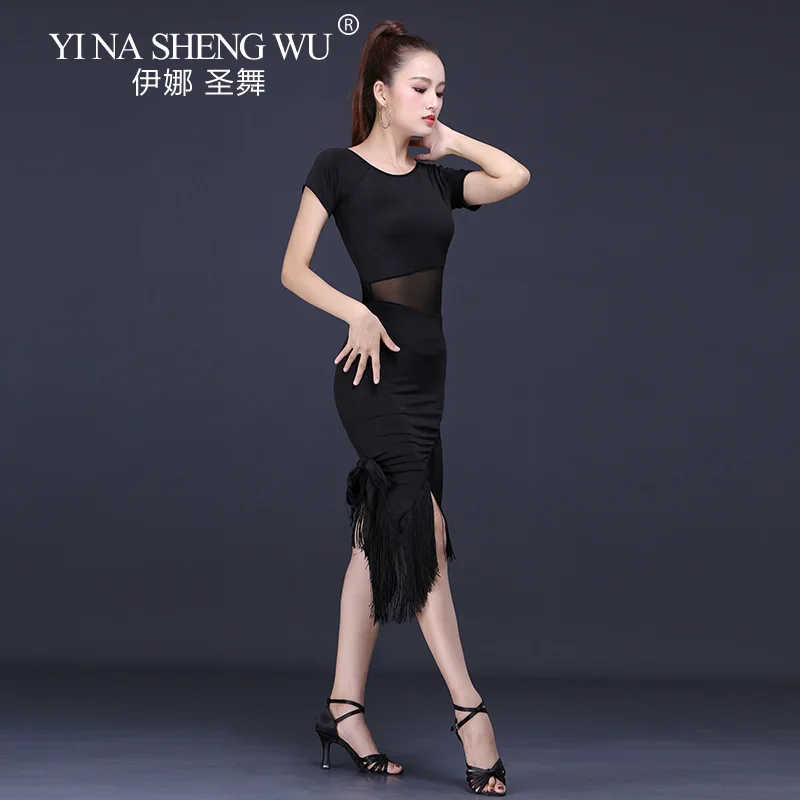 فستان رقص لاتيني للكبار تنورة غير منتظمة بشراشيب أسود لقاعة الرقص التانغو تشا تشا فساتين رقص بأكمام قصيرة ملابس ممارسة