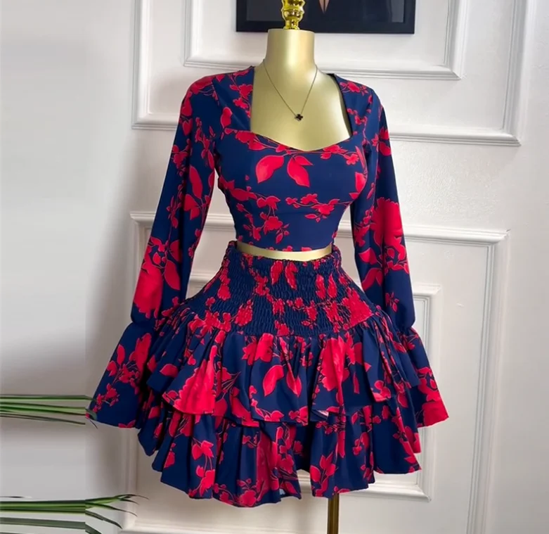 

Elegant Women's 2025 Sweet and Fresh Printed Square Neck Long Sleeve Shirt High Waist Ruffle Half Length Skirt Two Piece Set