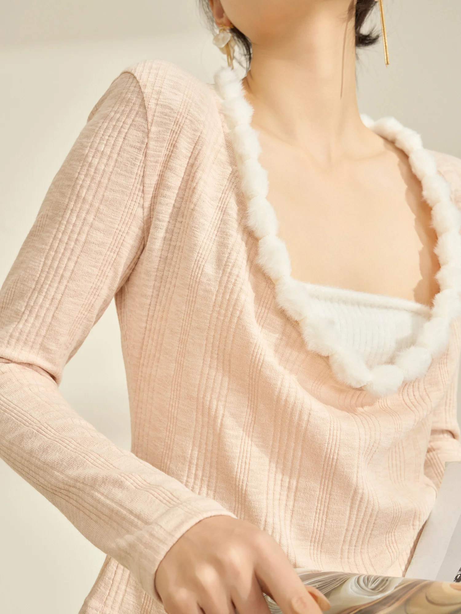 

Новый дизайн 2026: Розовый вязаный свитер Flowing Era для женщин, мягкий, из полиэфирного волокна, для повседневной носки, с коротким рукавом