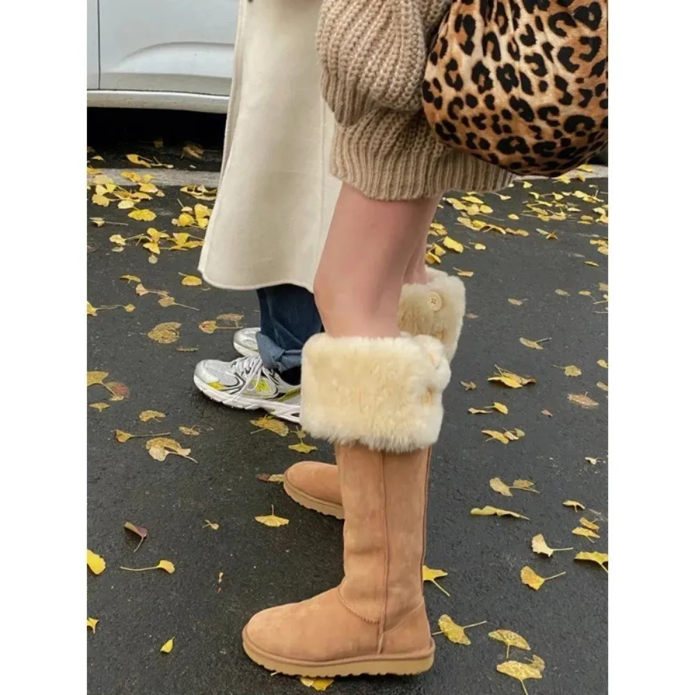 

One piece snow boots, women's thick high top cotton boots, two over the knee long boots