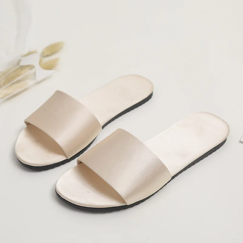 Summer New Home Slippers Fashion Flat Casual Satin Simulation Silk Slippers Indoor Non-slip Peep Toe Slides Wedding Flip Flops
