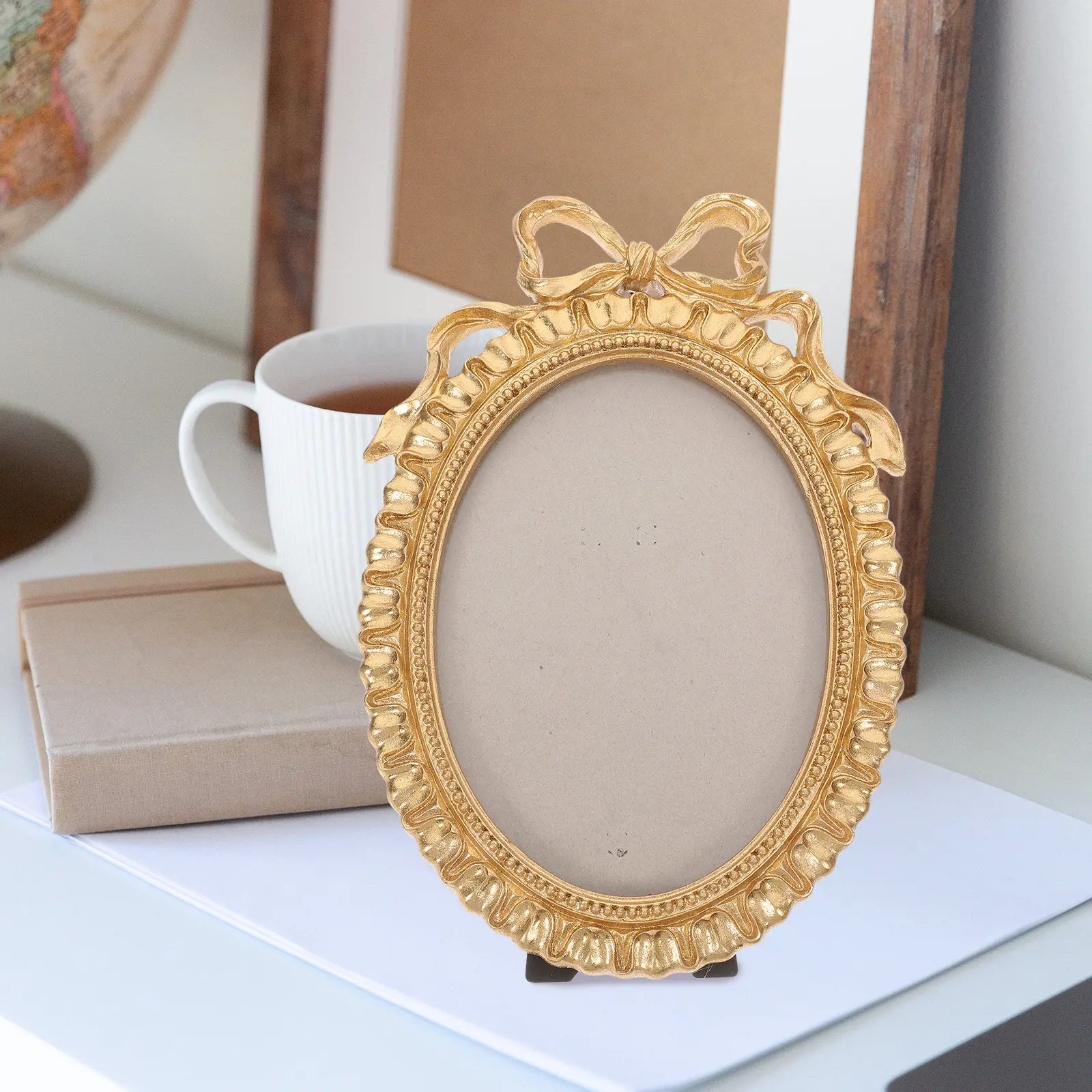 

Resin Vintage Oval Picture Frame Decorative Bowknot Detail for Family Photos Wall Mount Table Stand Home Interior Decoration