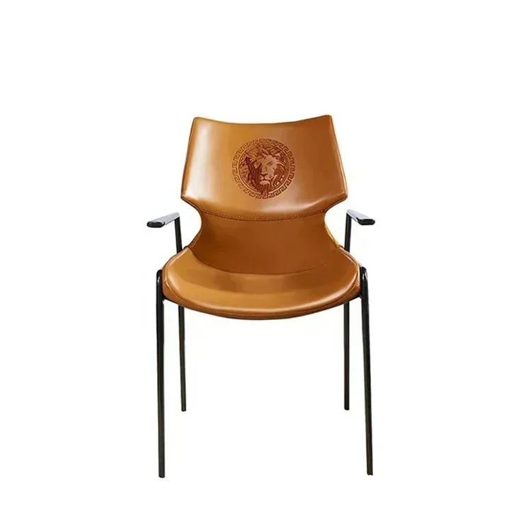 Silla de comedor de cuero vintage personalizada del fabricante de la silla de los muebles de la sala de comedor con las sillas de comedor del apoyabrazos