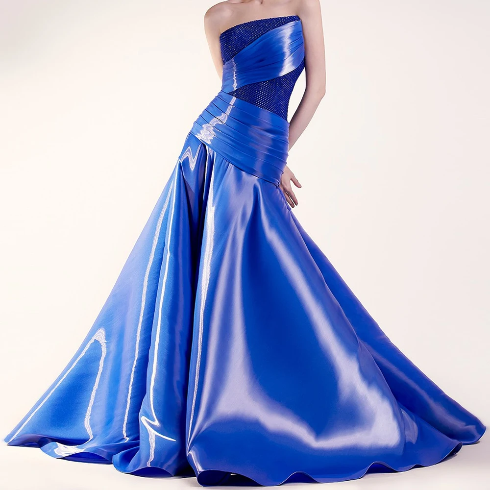 

Customized Modern Strapless Satin Sleeveless Evening Dress Classic A-Line Pleats Floor Length Celebrity Gowns Vestido De Noche