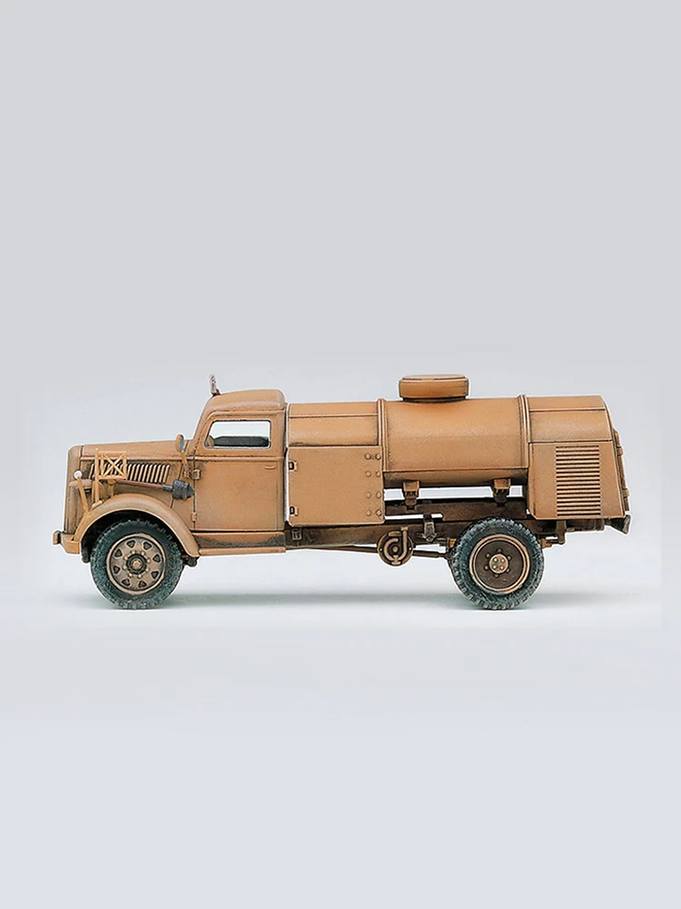 Academy Assembly Model Kit 13401  Ground Vehicle Series-3 German Fuel Truck & Schwimmwagen 1/72