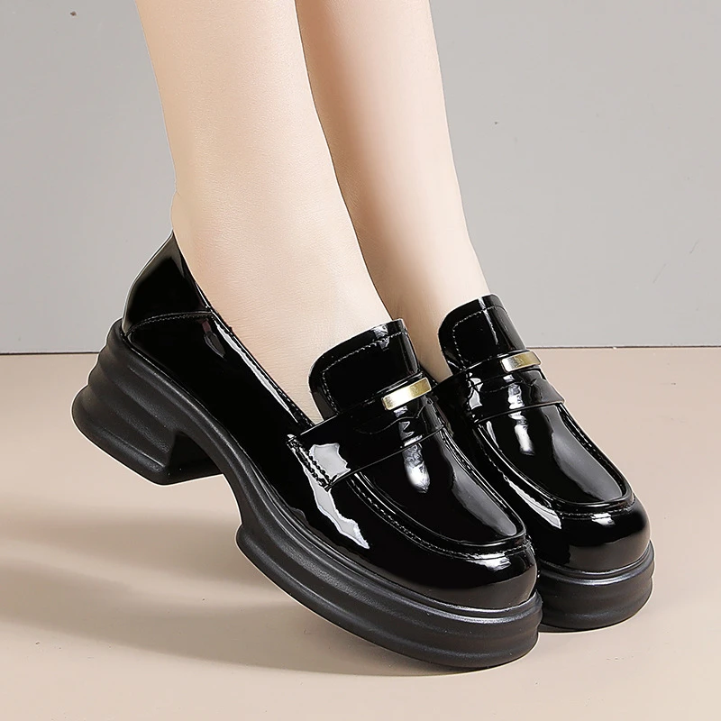

New Versatile Black Work Shoes Leather Shoes Thick Soled Loafers For Women Chunky Heels Soft Bottom Comfortable Single Shoes