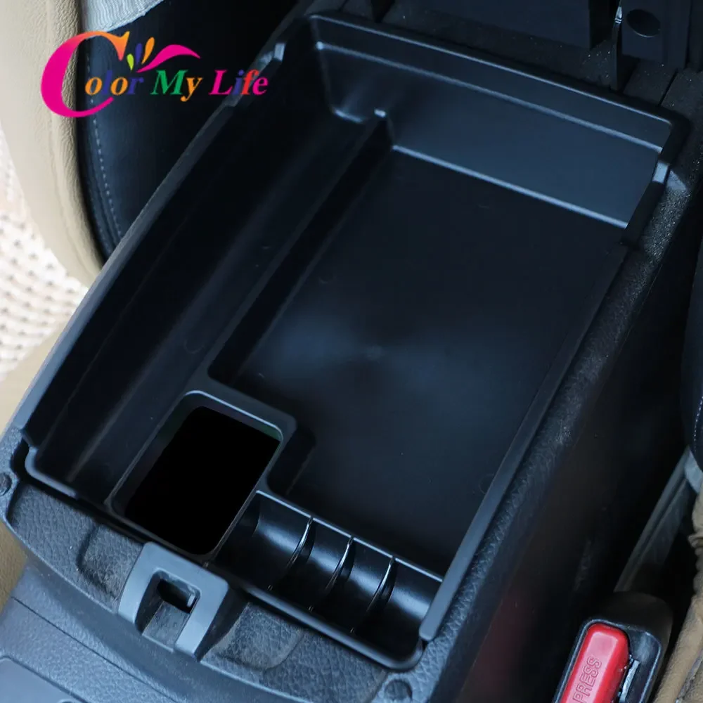 Car Central Storage Armrest Storage Box for Nissan X-trail T32 Rogue 2014-2021 Arm Rest Glove Tray Holder Case Pallet Container