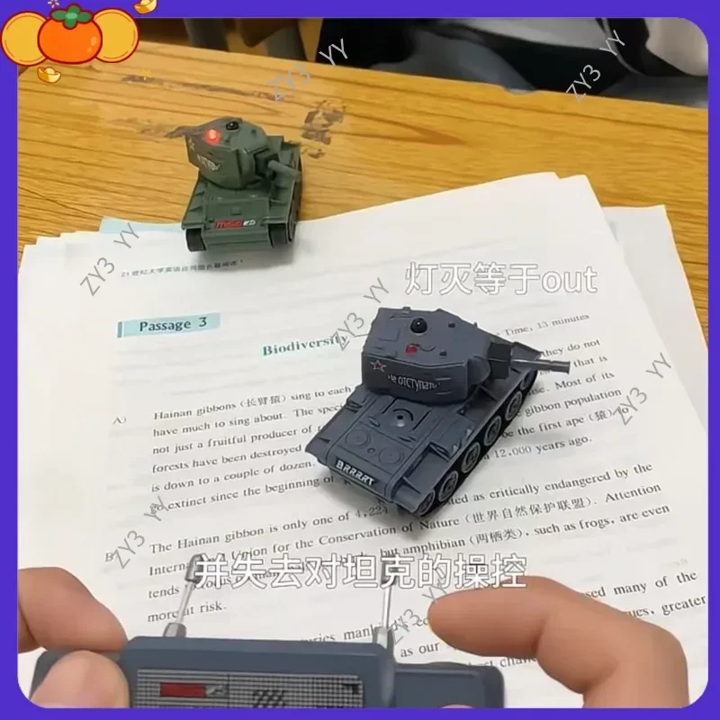 미니 원격 조종 탱크 시뮬레이션 오프로드 RC카 적외선 전투 충전식 창의적인 선물 남자친구용