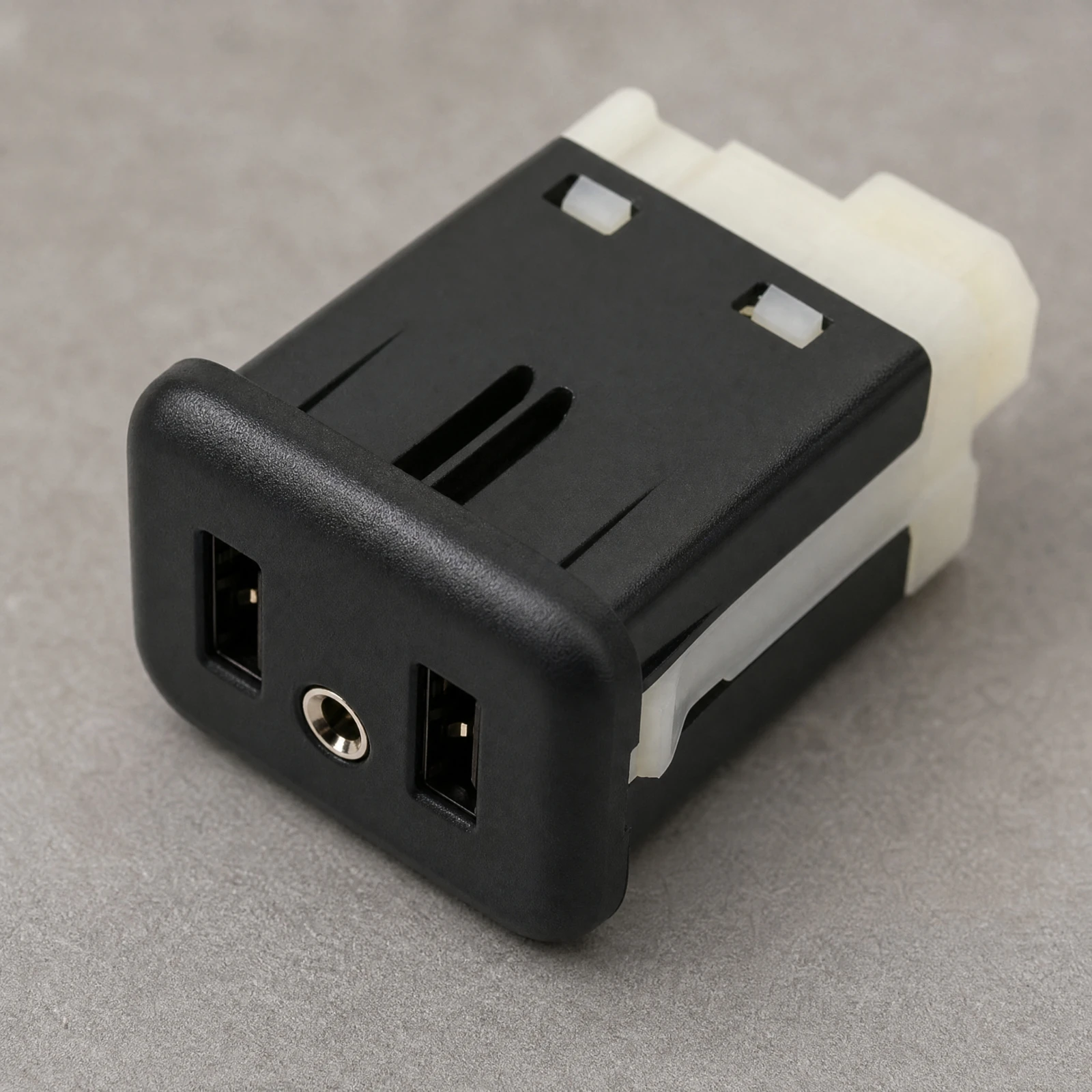 Vehicle Console Power Outlet Slim Automotive USB Socket Module with 12V Accessory Socket for Everyday Driving