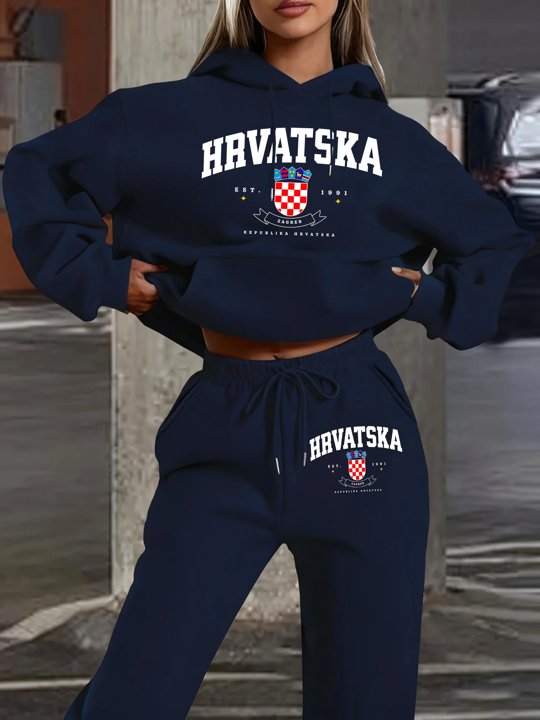 جمهورية Hrvatska Zagreb رسالة نمط هوديي امرأة الخريف الصوف Sweatpants الرياضة الشارع 2 قطعة مجموعة جيب عارضة البلوز