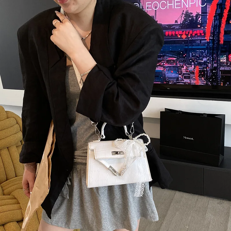 

Сумка 2025, новая модная мини-сумка через плечо под мышками, маленькая квадратная сумка, универсальная кожаная женская сумка