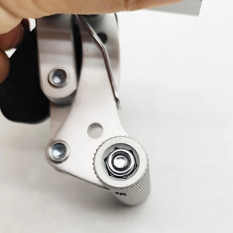 A Pair of Wheelchair Brake Accessories Made of All-Aluminum Alloy, Sturdy and Durable, One for Each Side, Universal Installation