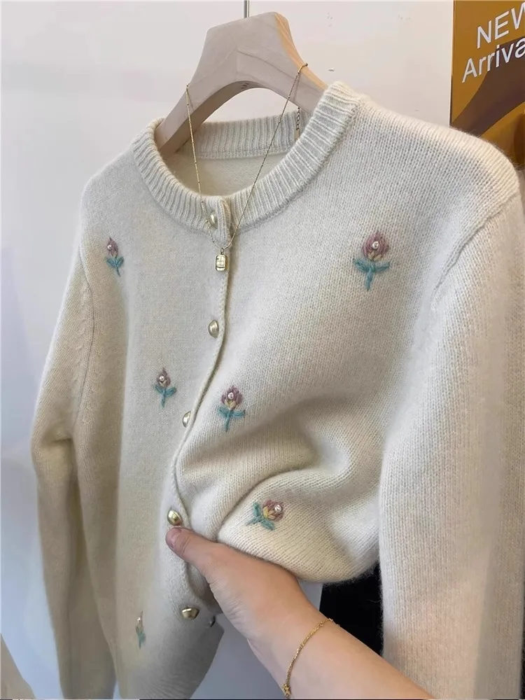 Autumn Winter Women Knit Cardigans Korean Fashion Single Breasted O-Neck Cozy Sweater Sweet Flower Embroidered Knitted Outerwear