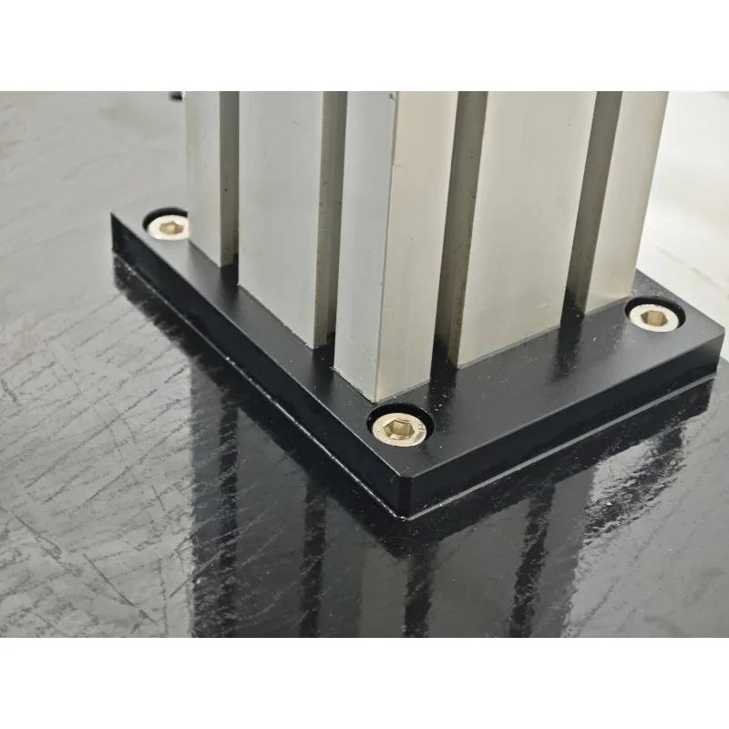 Macchina per marcatura a punti metallici da tavolo di precisione, 150x100 mm