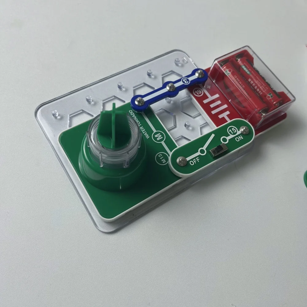 صانع تورنادو DIY بطارية تعمل بالطاقة منضدية المياه تورنادو زجاجة فارغة البناء الجذعية العلوم الحرفية والنشاط عدة لعبة أطفال