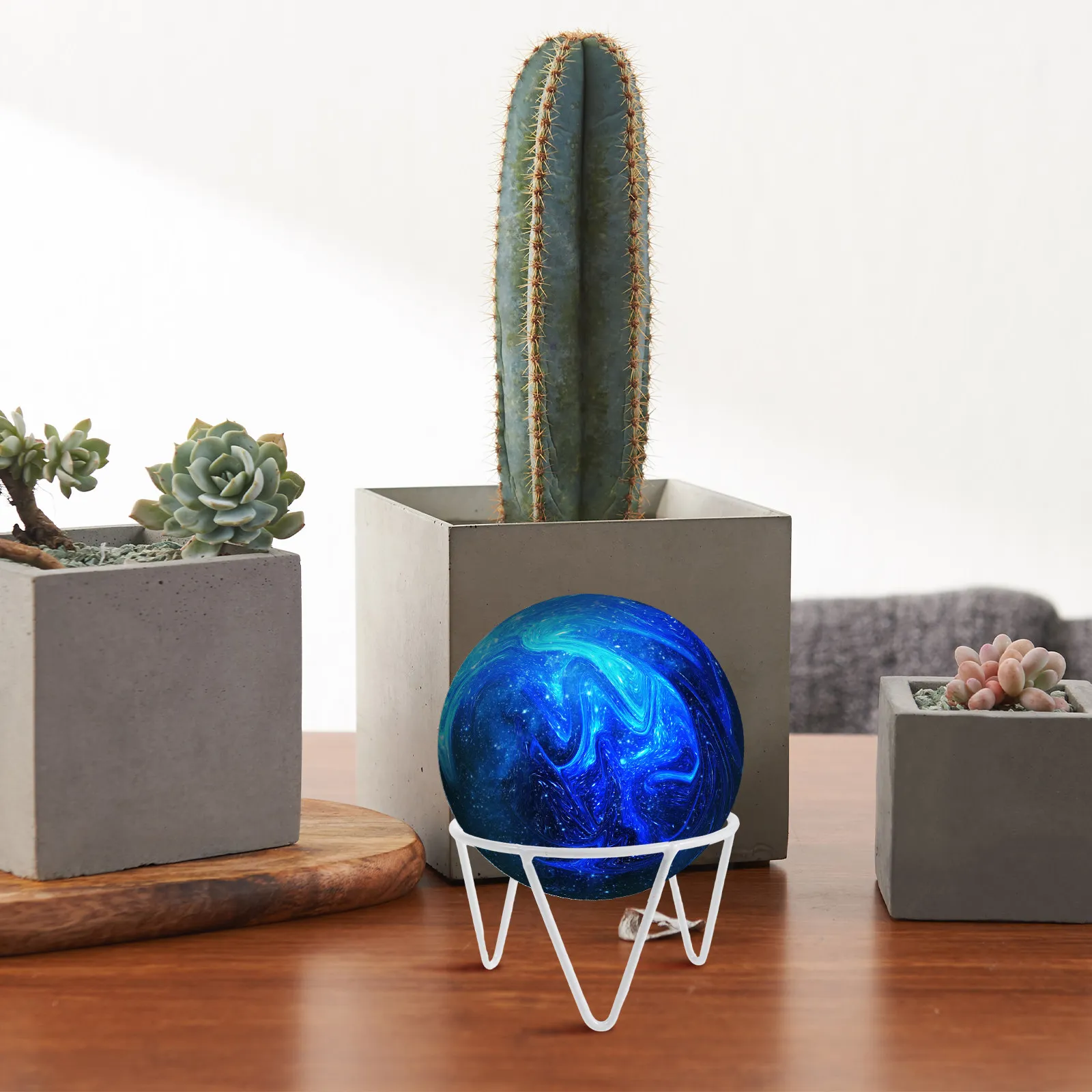 Metal Gazing Ball Stand Wrought Iron Sphere Holder 4.8 Inch Decorative Gazing Globe Display Holder Garden Rock Stone Reflective