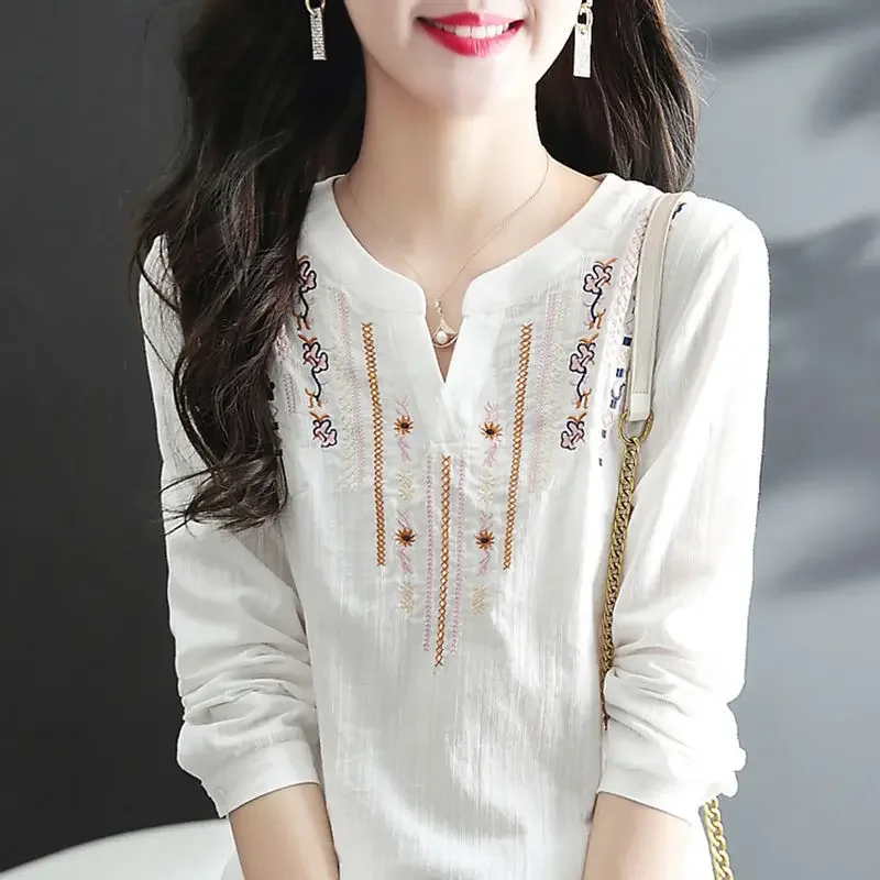 Long Sleeve T-shirts Women Embroidery Spring Warm V-neck Elegant All-match Popular Chinese Style Daily Casual Fashion Hot Sale