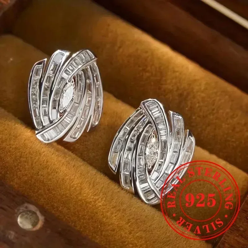 Huitan Dazzling Real 925 Sterling Silver Stud Earrings Beautiful Unique Charm Shape Accessory Outdoor Dance Party Fine Jewelry