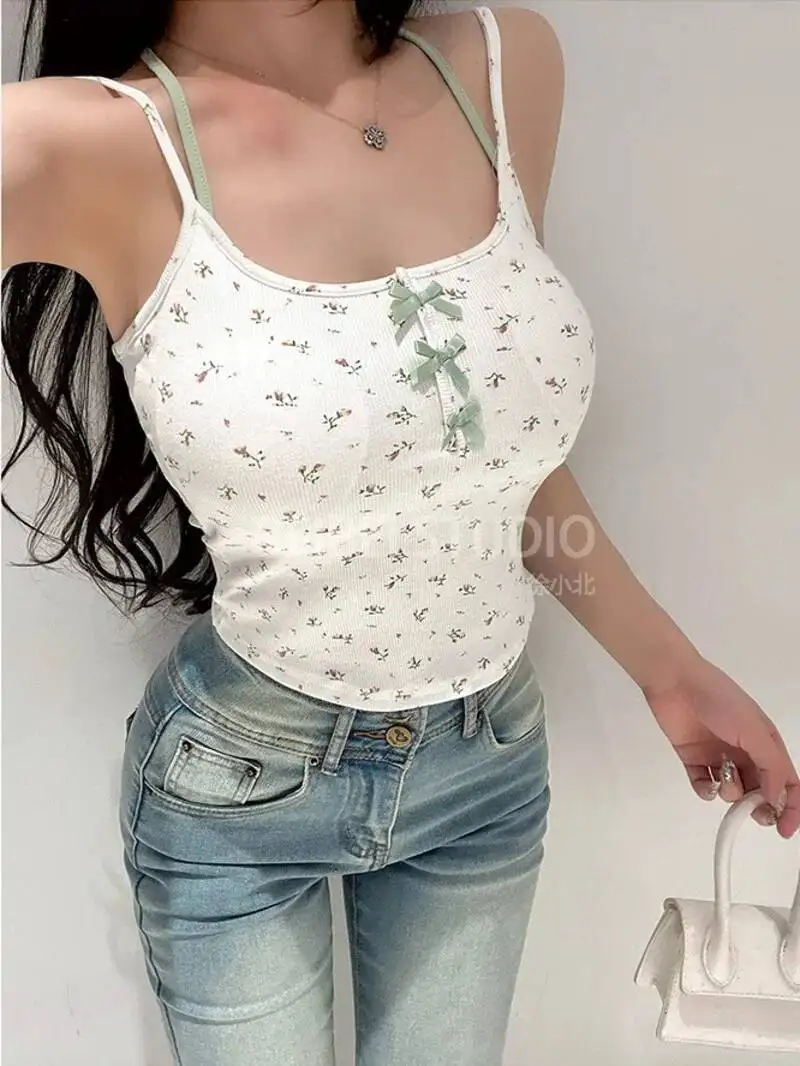 Fake Two Piece Camisole Vest For Outdoor 2025 Summer Chest Cushion Pure Desire Base Floral Top Fashion Women Tank Tops RFE6