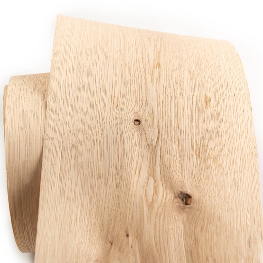 0.5mm Thick Vintage Natural Knotted White Oak Wood Veneer For Speaker Panels Wall Coverings Furniture And Cabinet Design