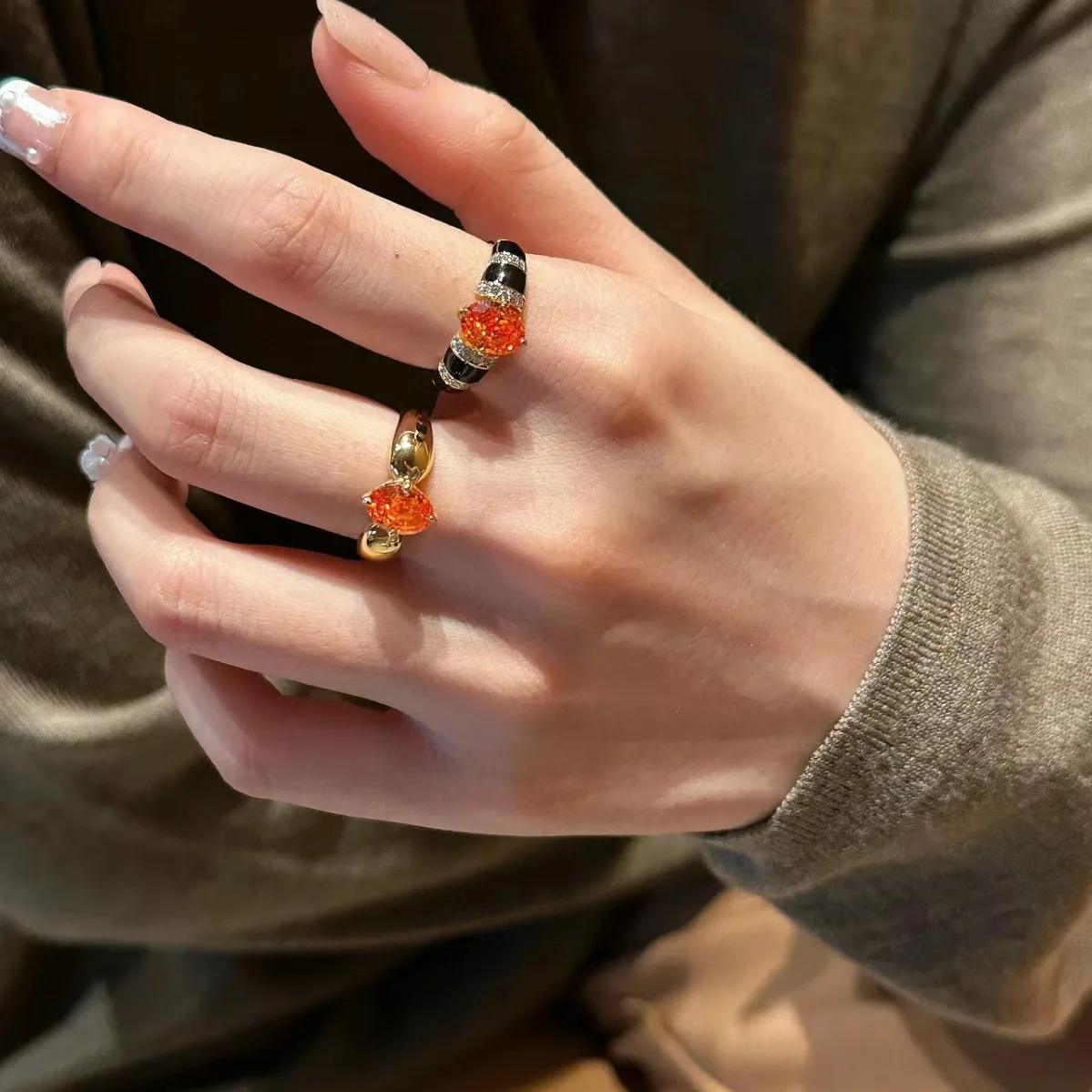 女性のためのヴィンテージのファットデュドゥリング,軽い豪華なデザイン,オレンジ色のジルコン,ファンタダ,卵形のリング,中世の金