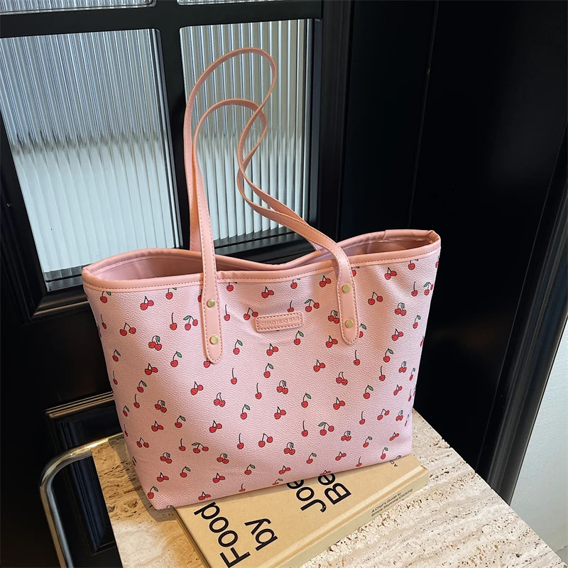 

Women PU Fashion Shoulder Bag Large Capacity Trendy Tote Handbag Zipper Closure Stylish Shoulder Purse Soft Commuting Bag
