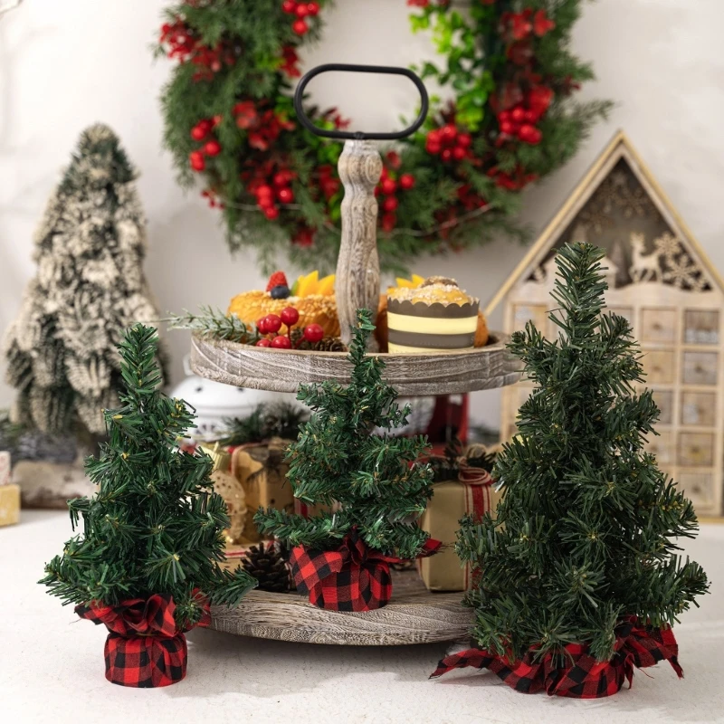 Miniature Christmas Tree Tabletop Decoration Realistic Pine Tree with Burlap Base Holiday Ornament Office Accessories