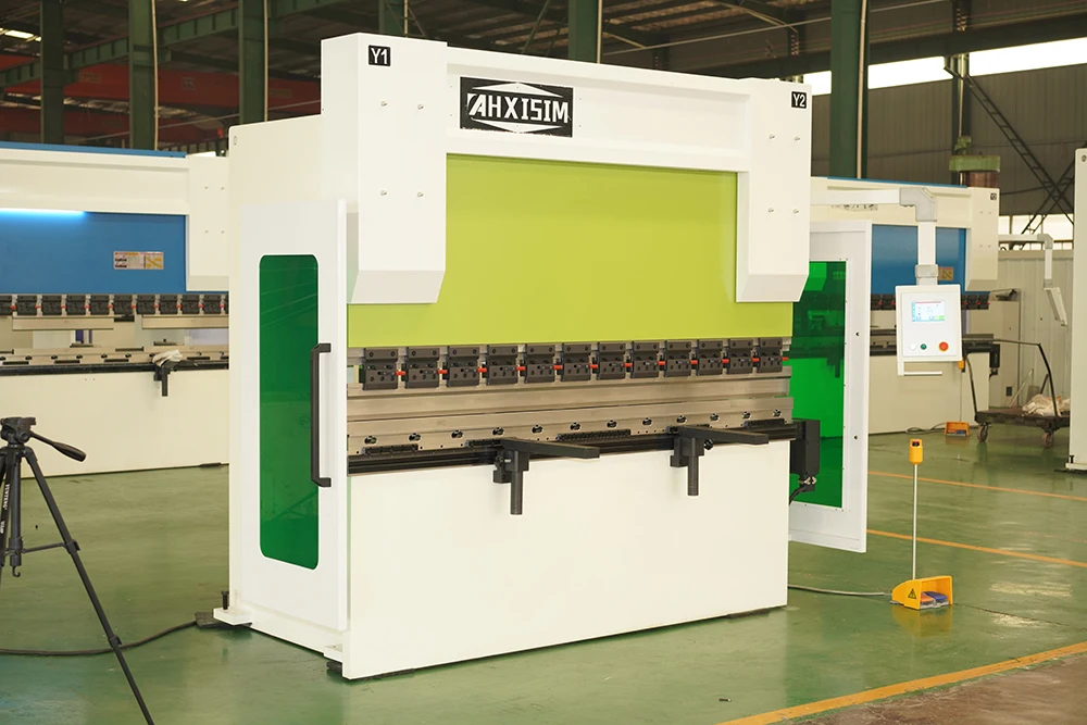 300T 3200mm Automatic CNC Press Brake