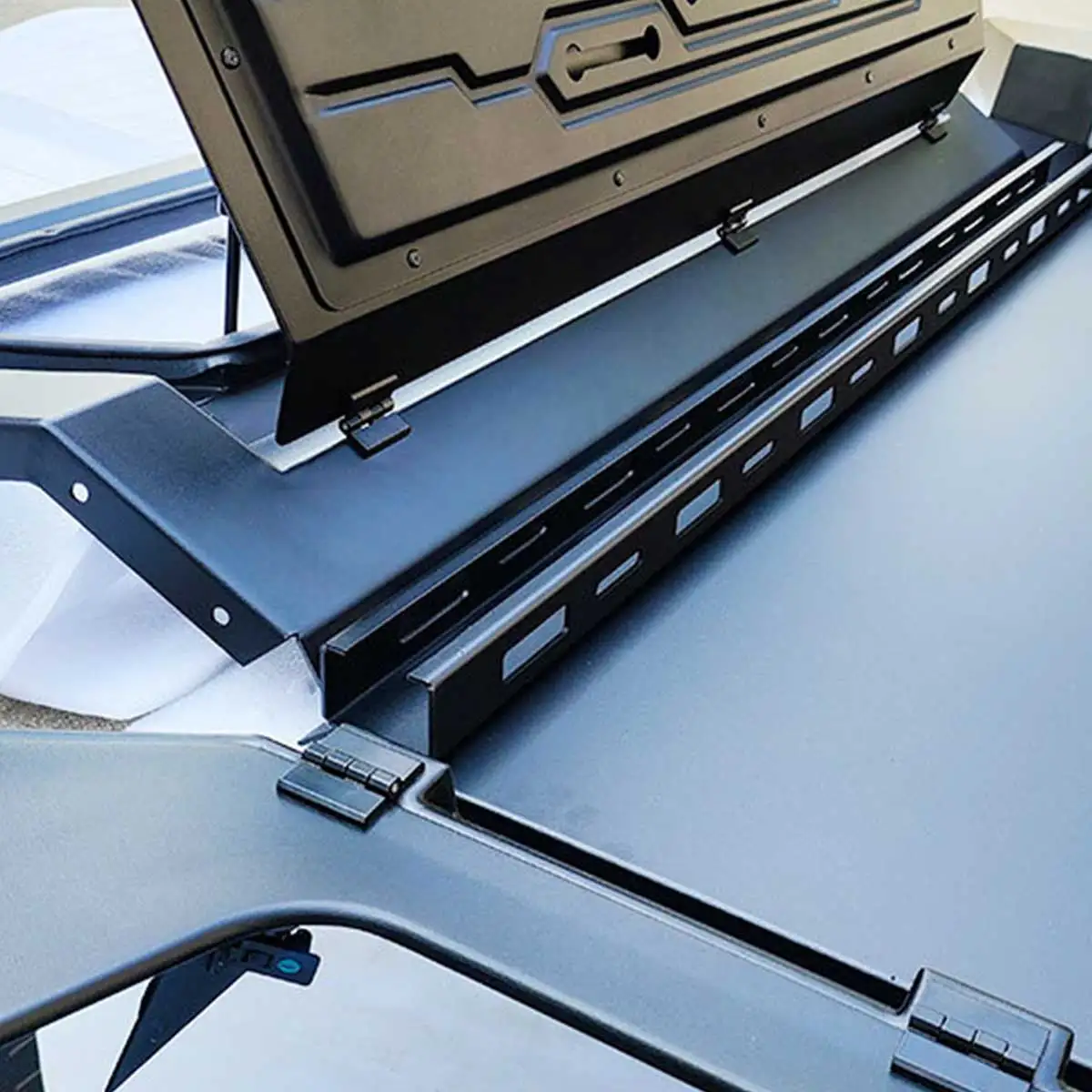Extreme:High Hard Top Steel Retractable Folding Waterproof Camper Shell Tonneau Cover Truck Topper Compatible for Jeep Gladiator 5