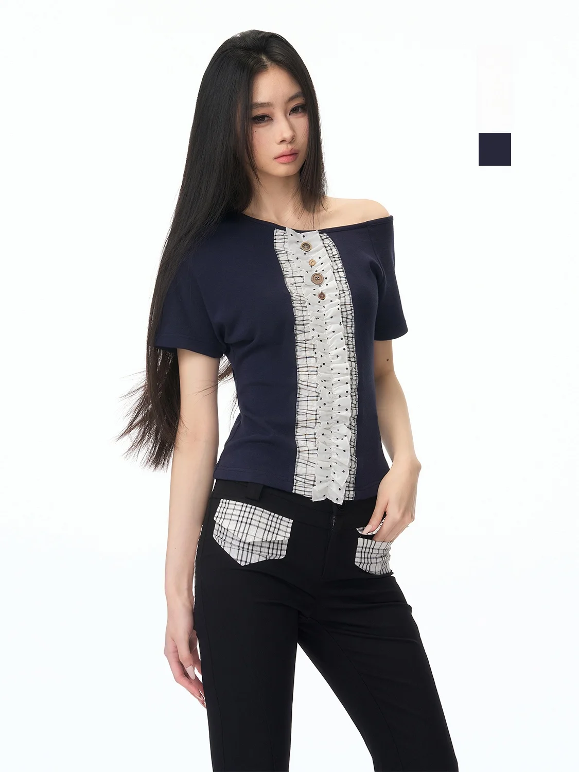 

PUNCH 2026 Летняя Новая Оригинальная Модная Женская Футболка с Открытыми Плечами, Мозаичным Узором в Горошек и Цветовыми Блоками, Повседневный Стиль, Стандартный Крой