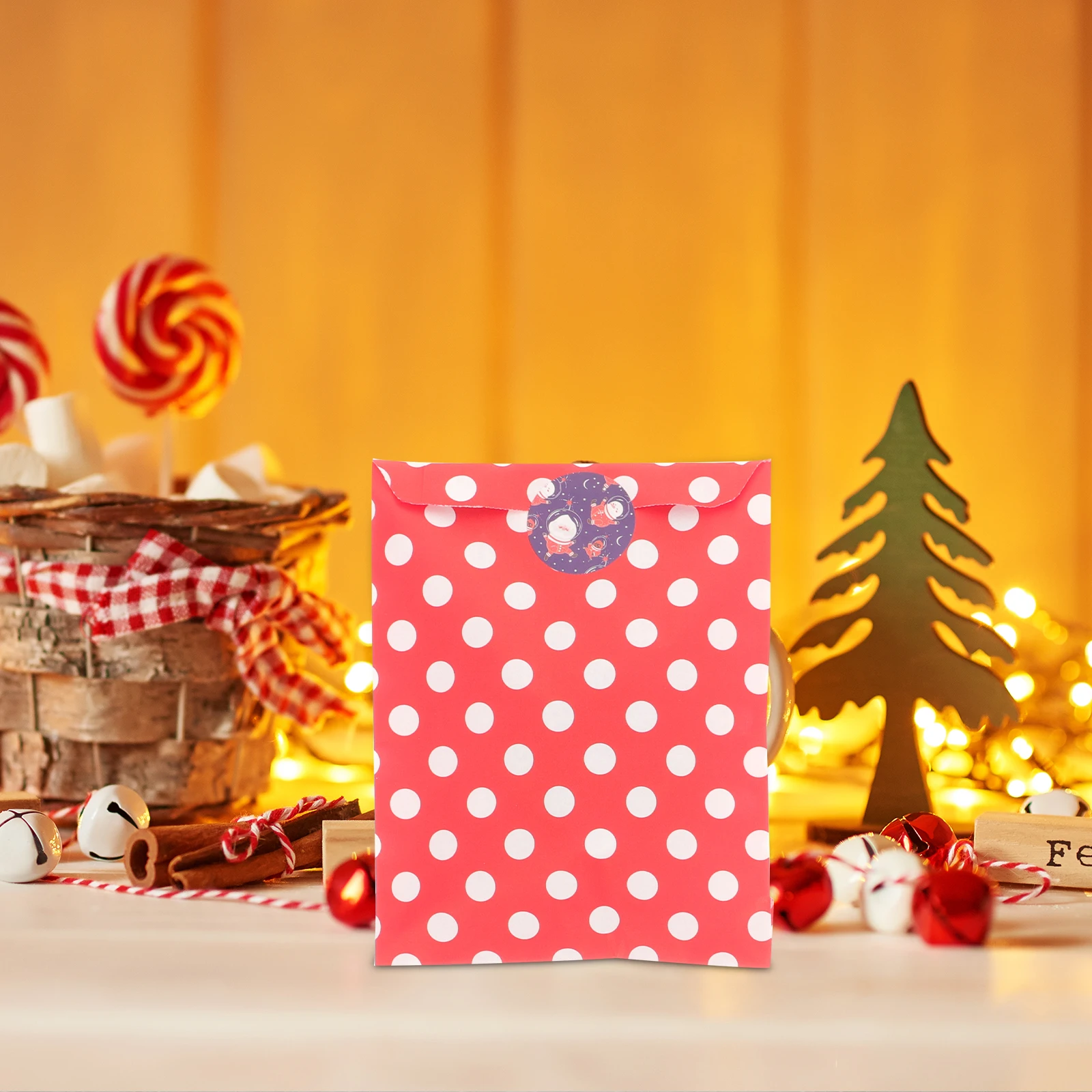 

24Pcs Christmas Paper Candy Bags Gift Treat Bags Xmas Party Supplies Snack Packaging Christmas Gift Bag Xmas Party Favors Bag