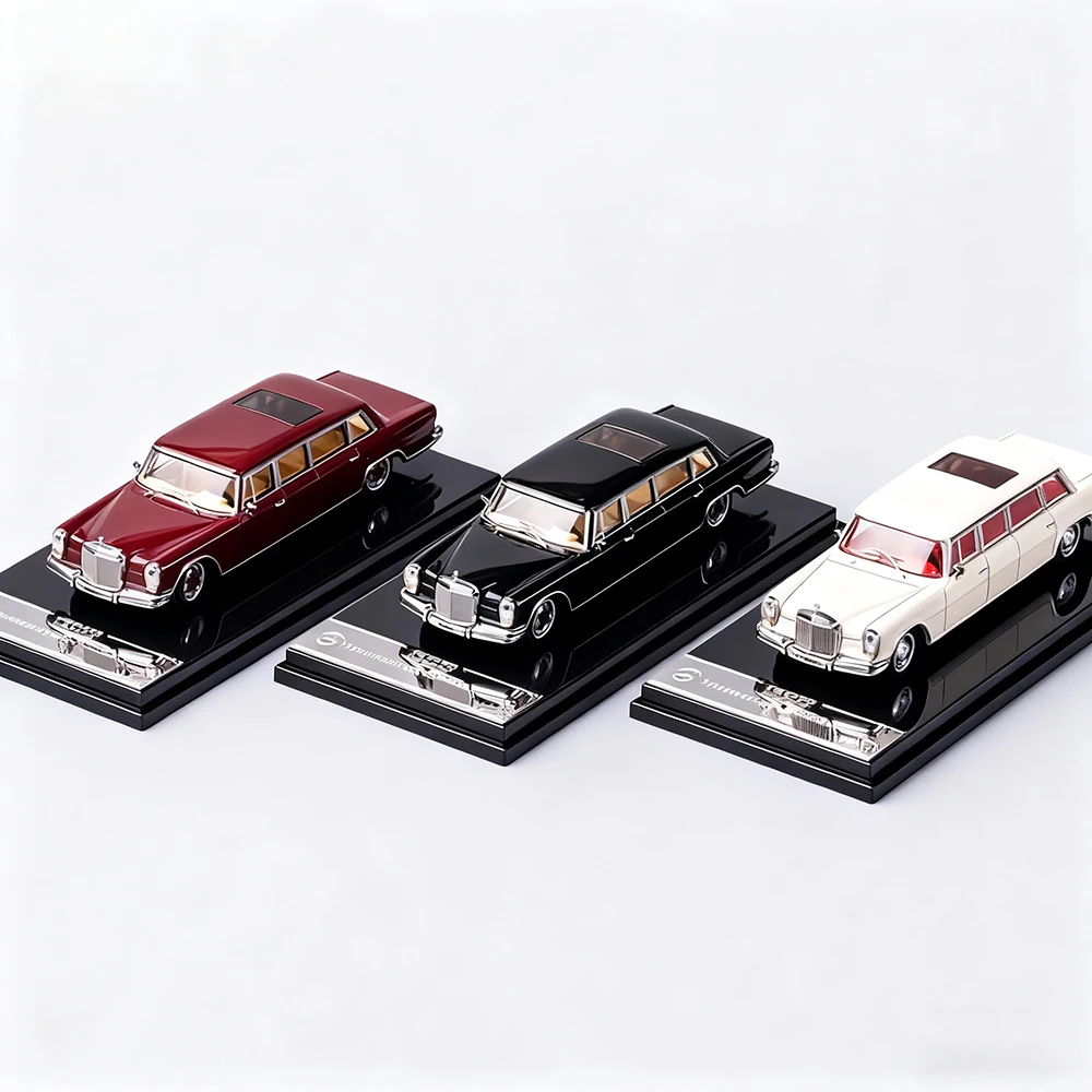 نموذج سيارة مصنوع من خليط معدني بمقياس 1/64 بنز بولمان 600 - لعبة سيدان فاخرة كلاسيكية قابلة للجمع وعرض عالي التفاصيل وهدية لعبة التراجع