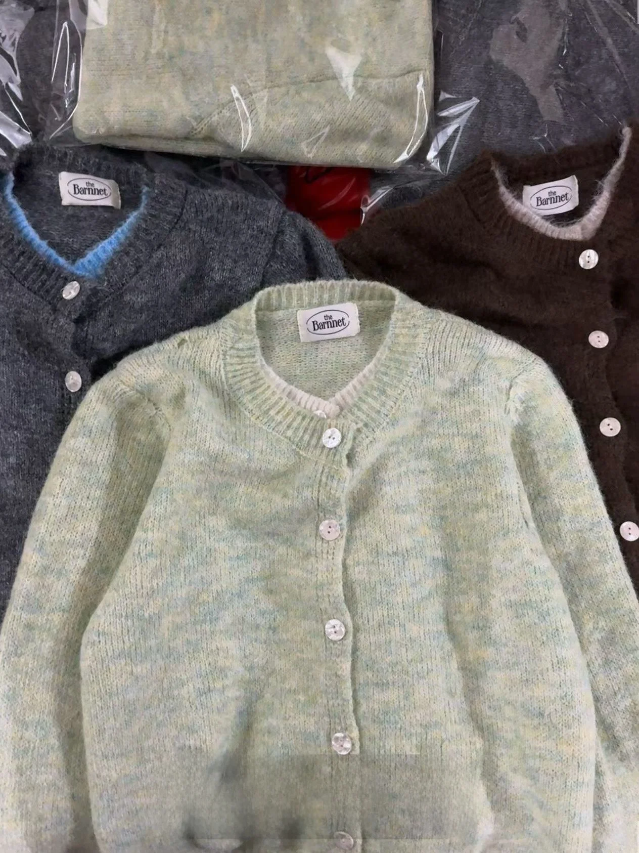 

High Quality Knitted Sweater Soft Alpaca Wool Light Green Color round Neck Design Fake Two-Piece Style Comfortable Breathable