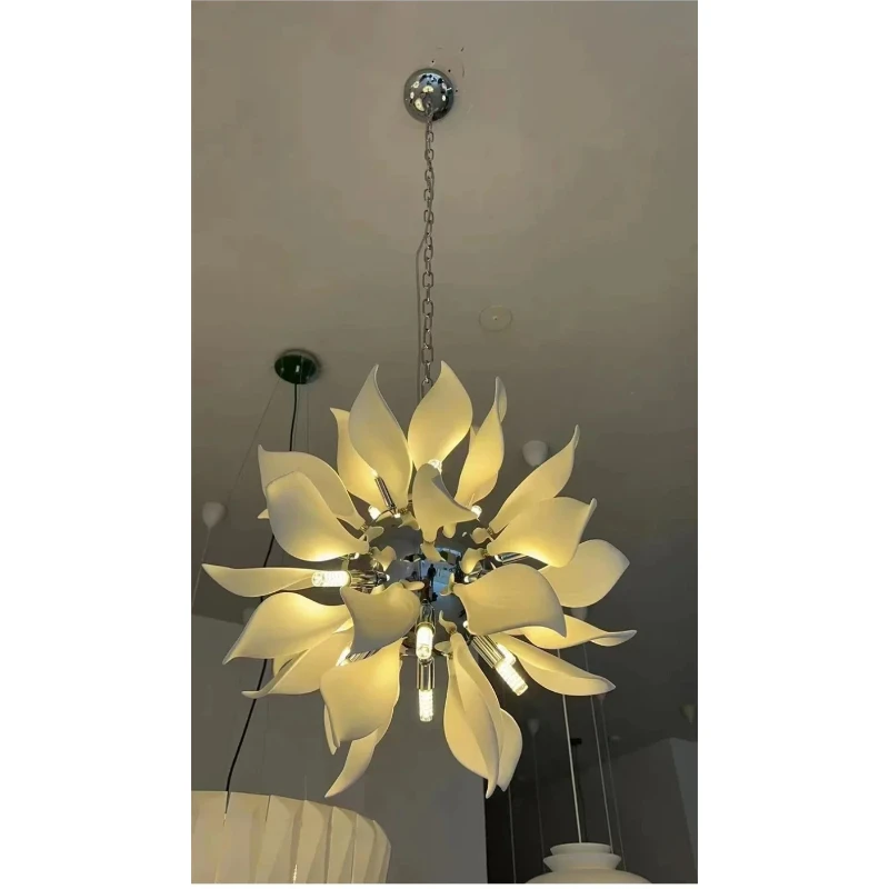 Nordic Light Luxury Ceramic Petal Pendant Light Modern Creative Restaurant Bedroom Bar Decoration Lamp Designer Lighting Fixture