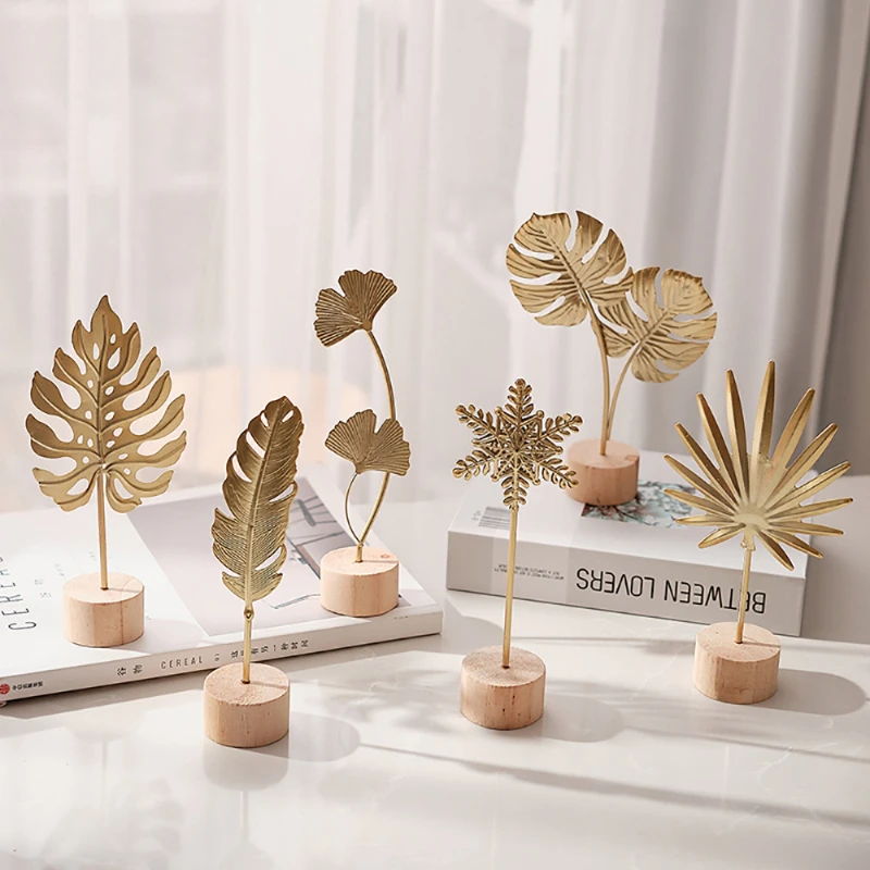 1pcs Golden Ginkgo Leaf Feather Metal Model Figurines Manual Desktop Crafts Ornaments Photo Decoration Office Desktop Ornaments