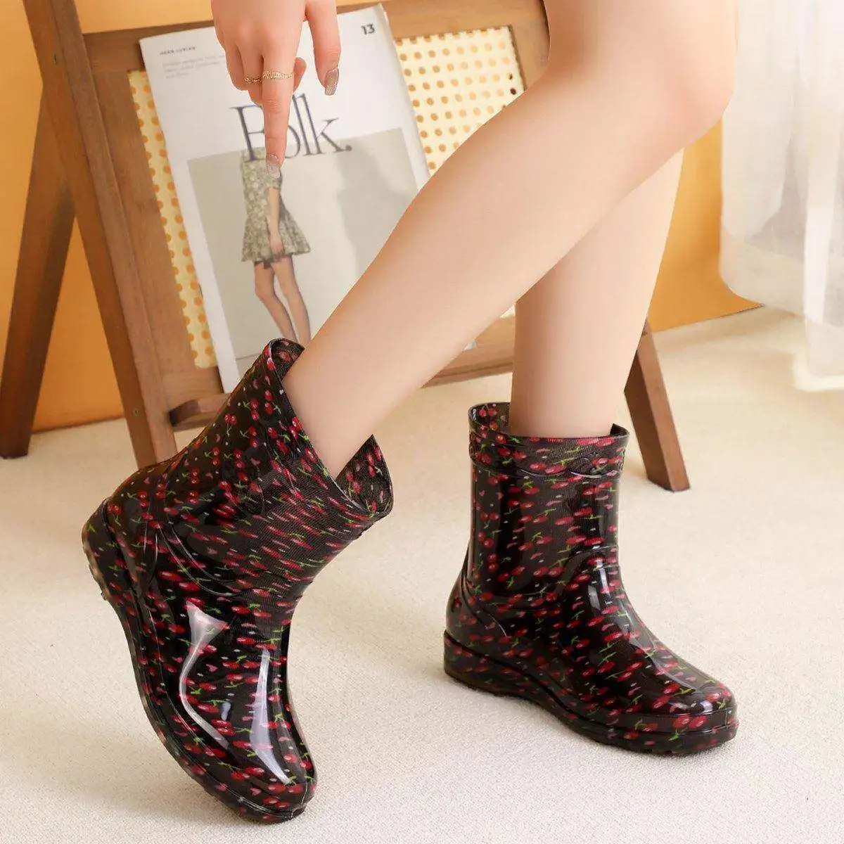 

Женские короткие резиновые сапоги до середины икры на флисовой подкладке, водонепроницаемые, нескользящие, летние, модные ботинки-тапочки для дома