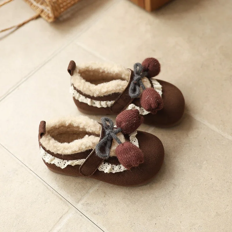 2025 الأطفال أحذية من الجلد عادية للفتيات شتاء موضة جديدة الكورية نمط لينة أسفل المضادة للانزلاق تنوعا أحذية الأميرة