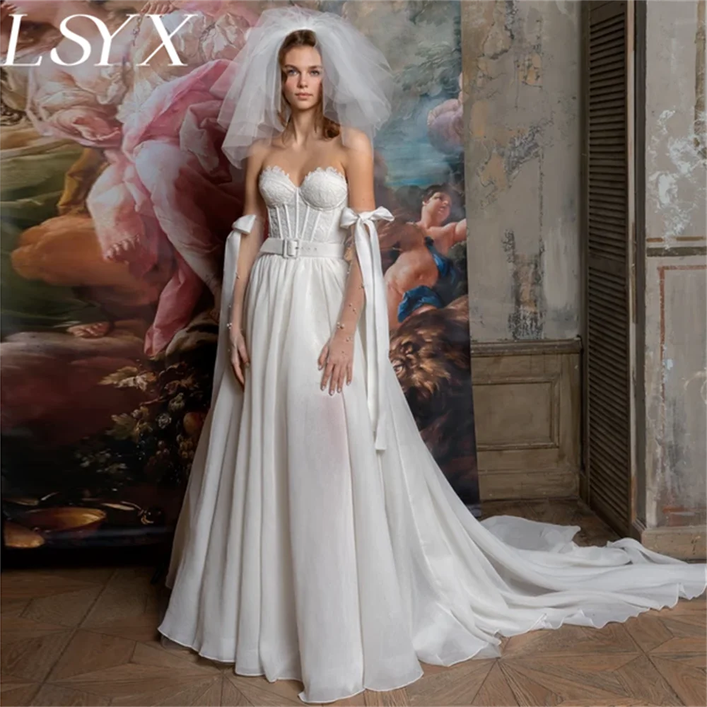 

LSYX Sweetheart Sleeveless Illusion A-Line White Wedding Dress Strapless Lace Up Back Court Train Bridal Gown Custom Made