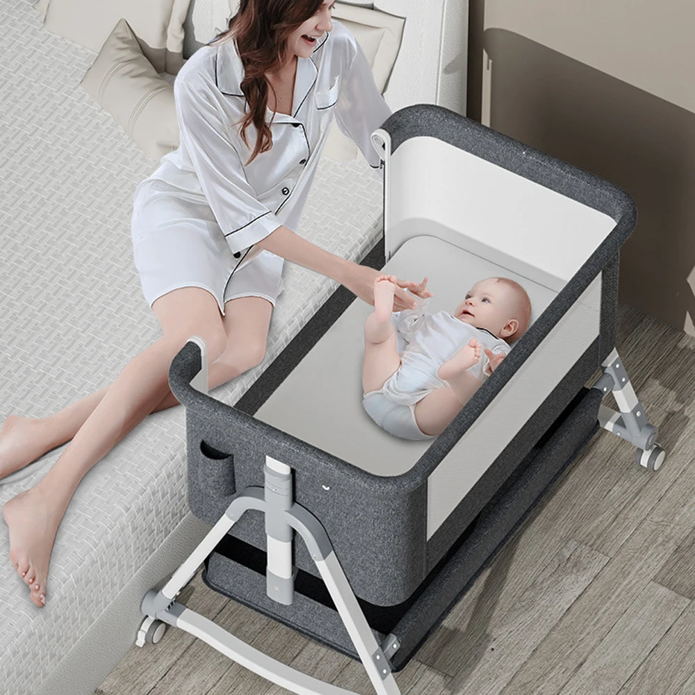 Wieg Pasgeboren Bed Splicing Grote Bed Baby Shaker Kinderen Bed Wieg Bed Multi-Functionele Mobiele Opvouwbare Mute Implementatie