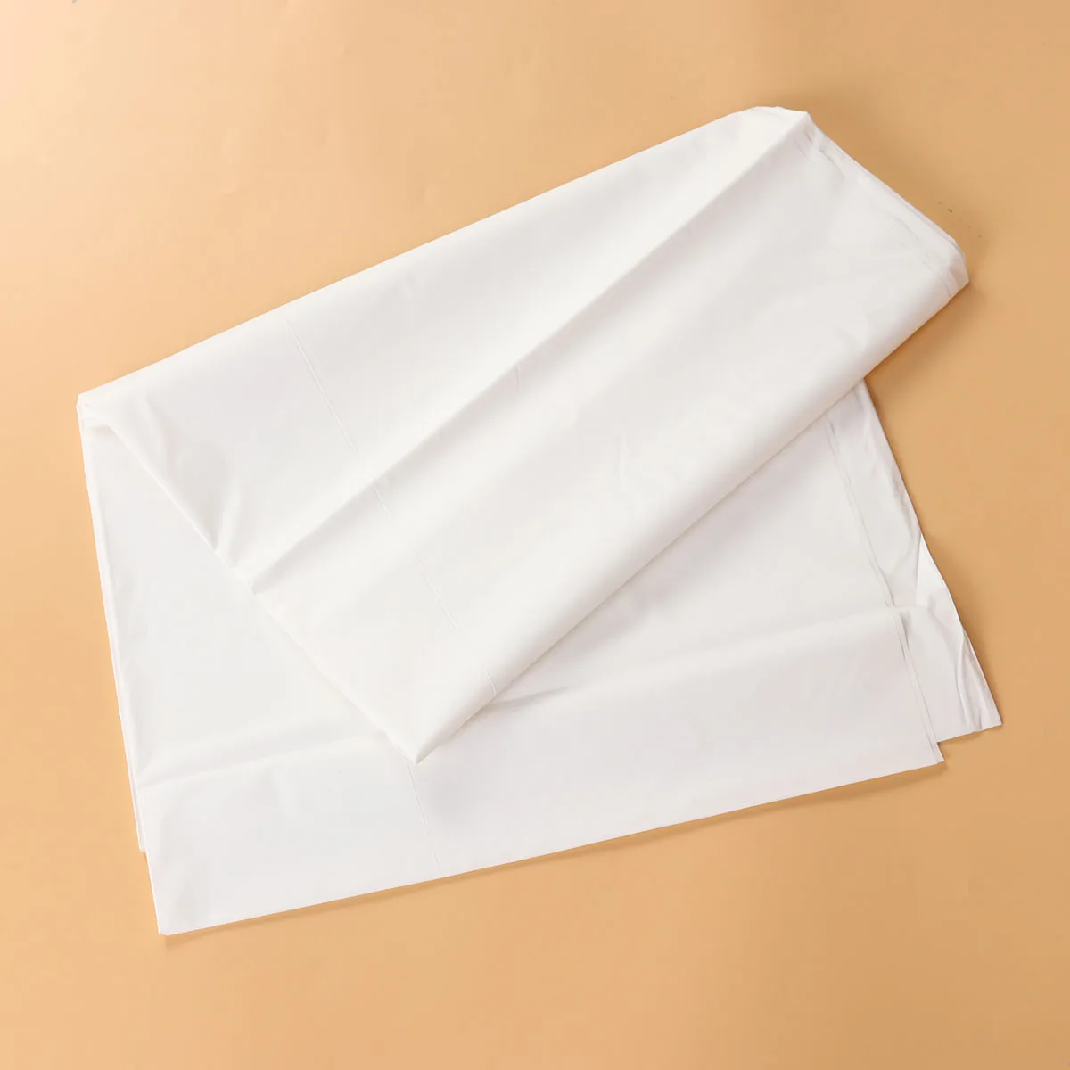 

Eco-Friendly Tablecloth Pure Color Disposable Waterproof Plastic Protector Cover for Picnic Banquet Event Party 137x183cm (White