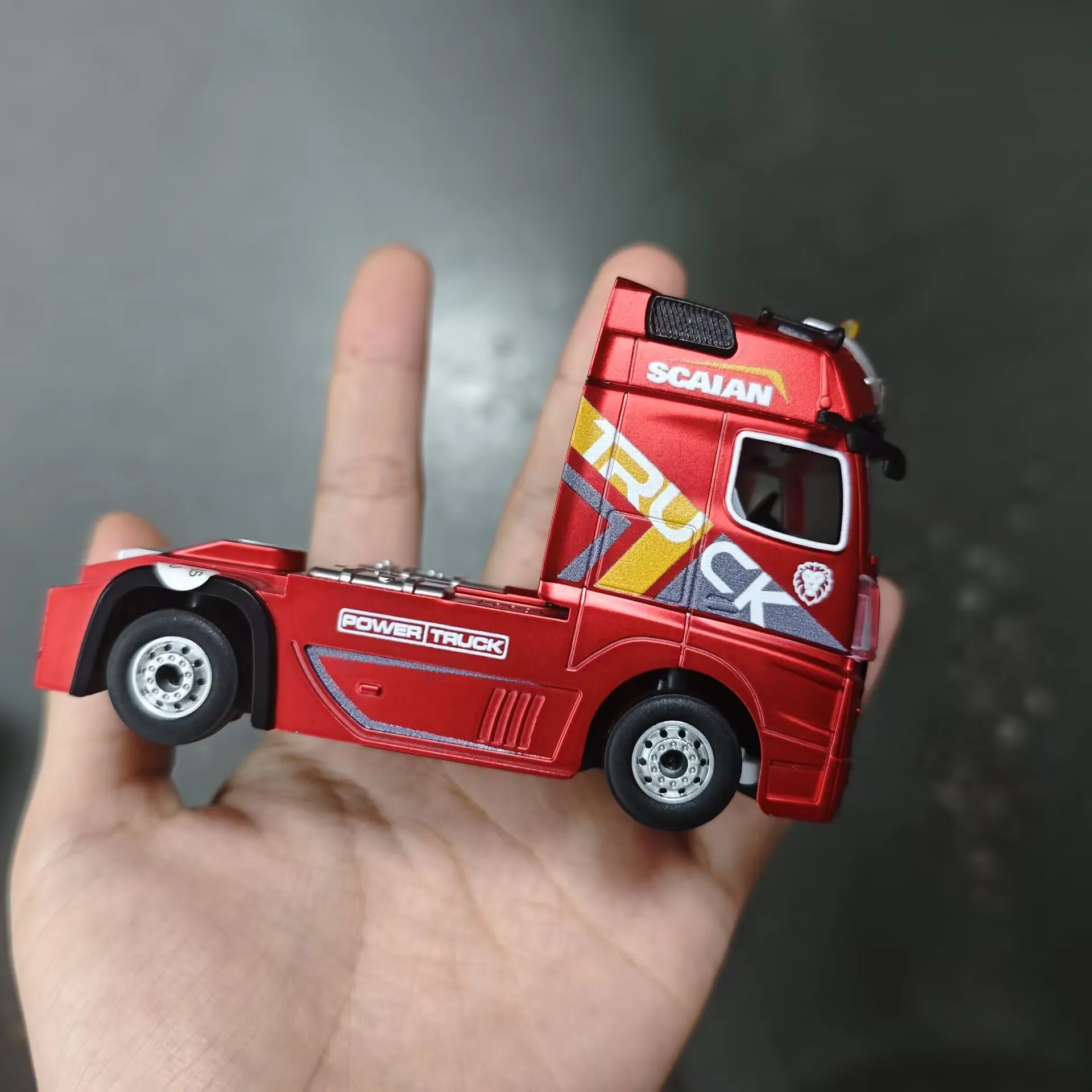 Wltoys 6408 1/64 RC Car Mini Four-Wheel Drive RC Truck Three Speed Adjustable Container Truck with Traile For Toy Car Boy Adult