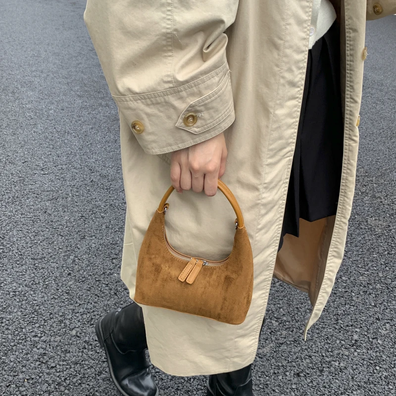 2025 الخريف الشتاء أحدث صيحات الموضة حقائب بيد للنساء لون نقي صغير الكتف حقيبة كروسبودي متعدد الألوان حقائب يد فاخرة #5