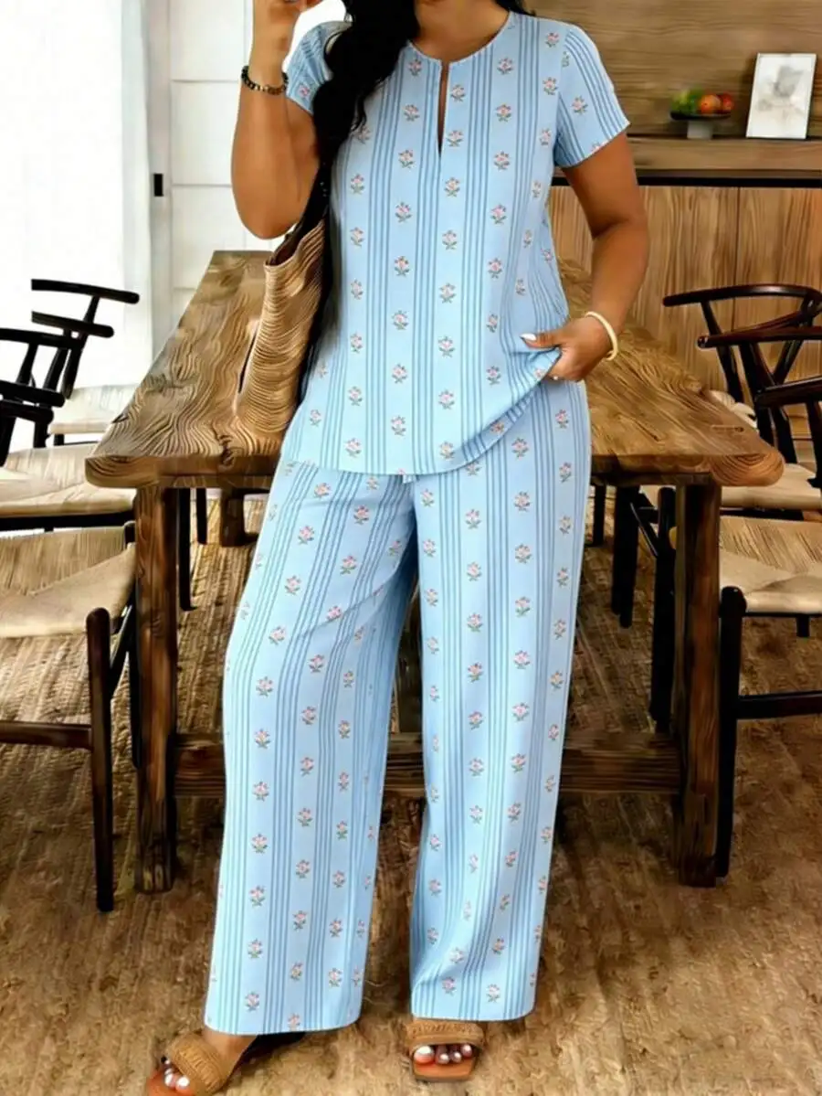 

Light Blue Stripe And Floral Print Womens Short Sleeve V-Neck Two Piece Set