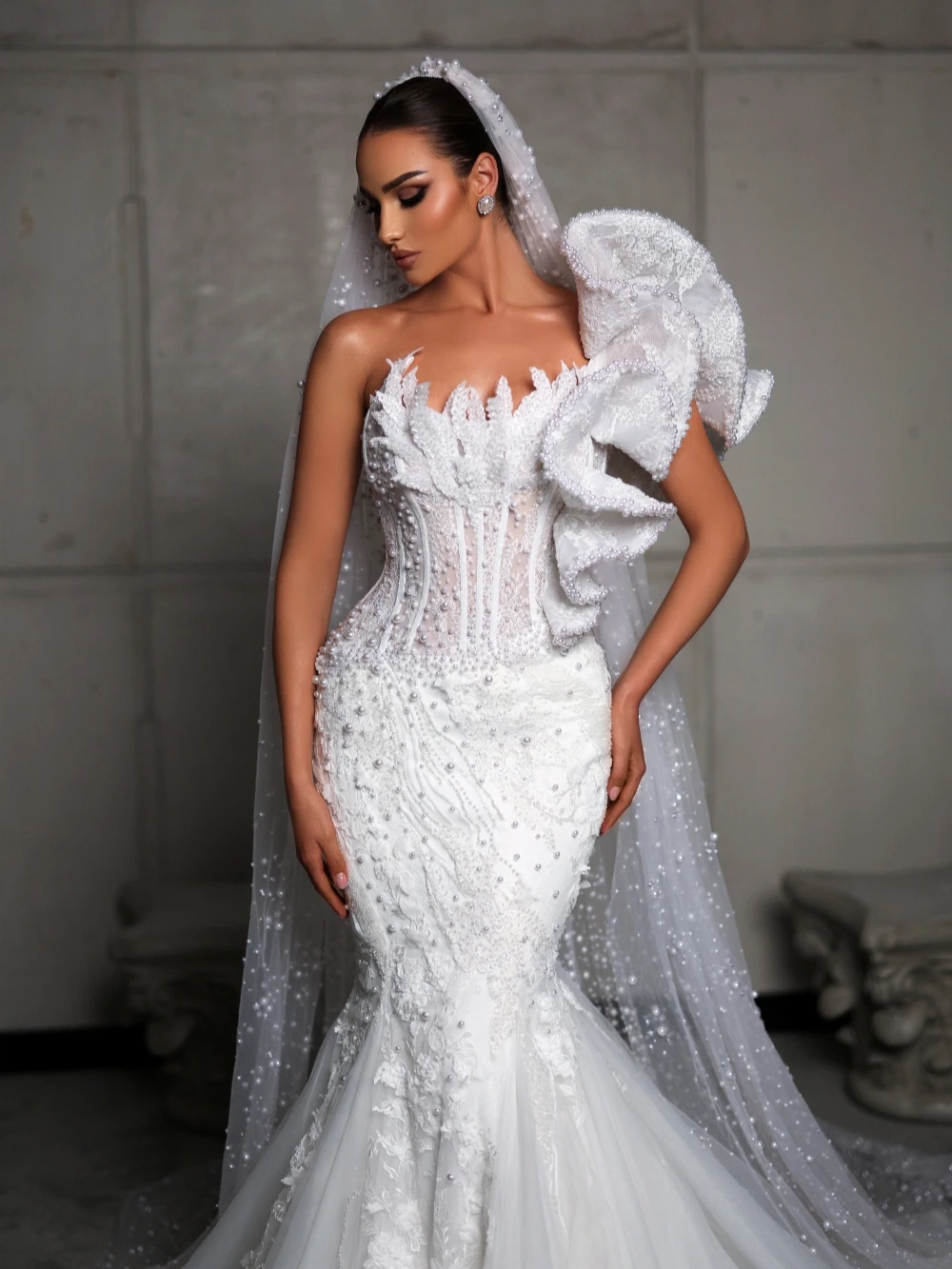 Modern One Shoulder Wedding Dress Exquisite Mermiad Long Bride Robe Glitter Pearls Lace Appliques Bridal Gown Robe De Mariée