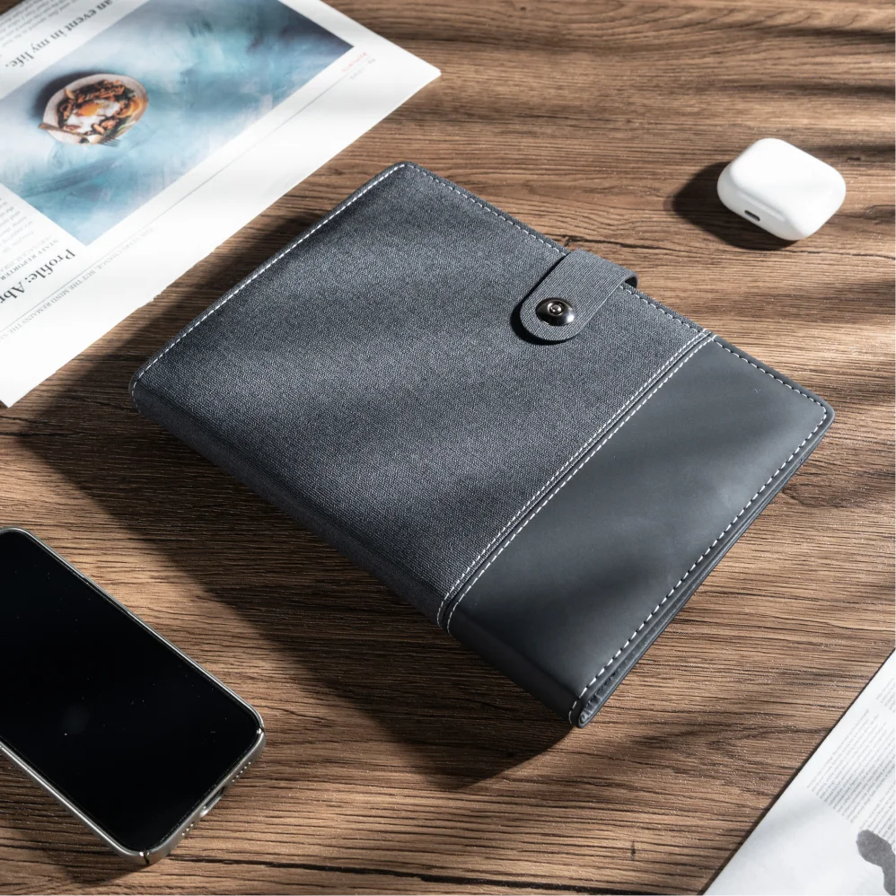 Caderno de carregamento A5 com capa de linho e couro, cabo 3 em 1, compartimentos para cartões, bolso para documentos e papel premium para viagens de negócios