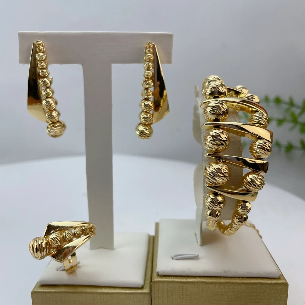 Conjunto de Joias de Luxo com  - Women Accessories Dubai avaliação e preço