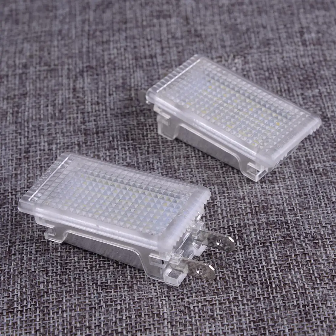 

2 шт. светодиодный светильник для багажника, двери багажника, лампа 12 В, 3 Вт, 0,3 А, подходит для Opel Insignia Astra G