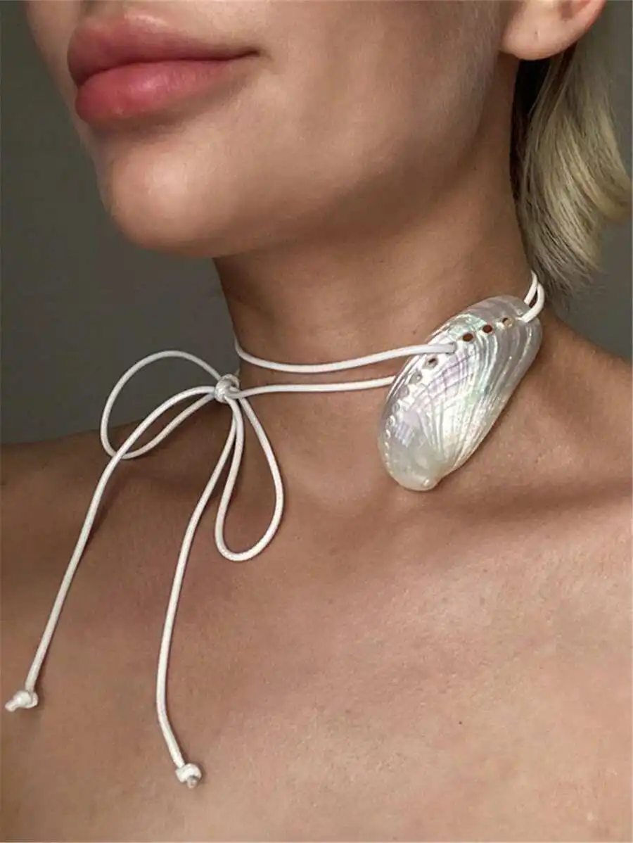 Exaggerated Natural Shell Collarbone Chain Charm Necklace Rope Chain Y2K Summer Beach Vacation Charms Jewelry For Women image 4