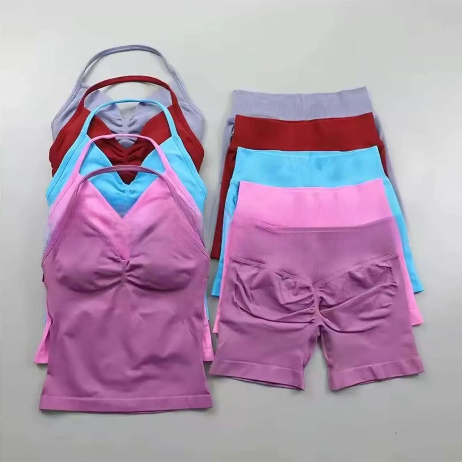 2 pezzi Set sportivo da impatto Canotta senza schienale da donna Top da yoga Vita alta Scrunch Pantaloncini senza cuciture Set da palestra sportivo Set da allenamento per abbigliamento sportivo