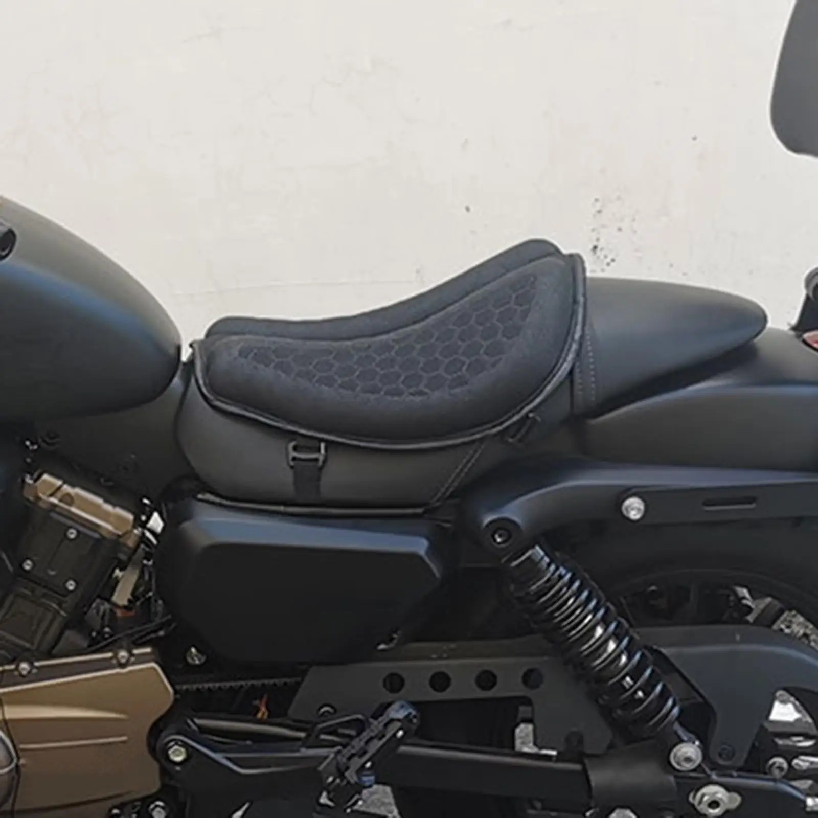 

Air Cooling Motorcycle Seat Cushion Shock Absorption Gel Pad Breathable Cover for Professional Riders